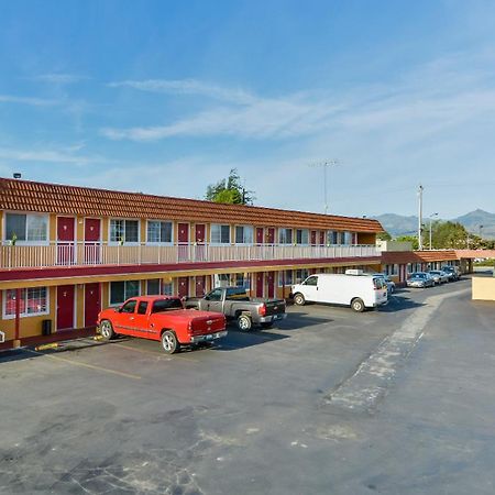 Hollister Inn Bagian luar foto